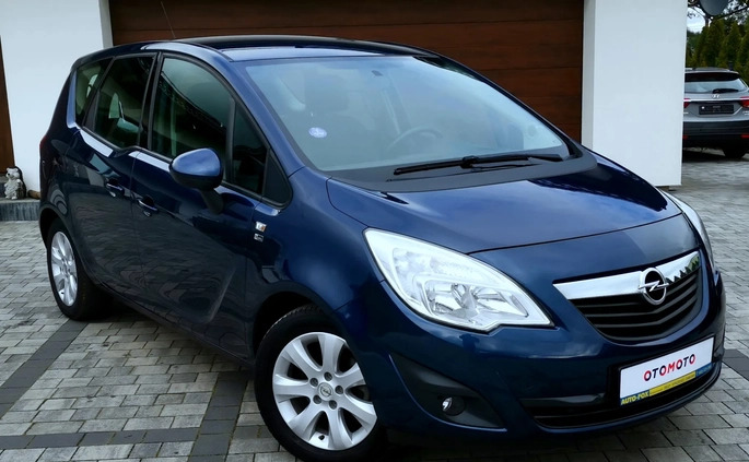 Opel Meriva cena 23900 przebieg: 172000, rok produkcji 2012 z Gliwice małe 667